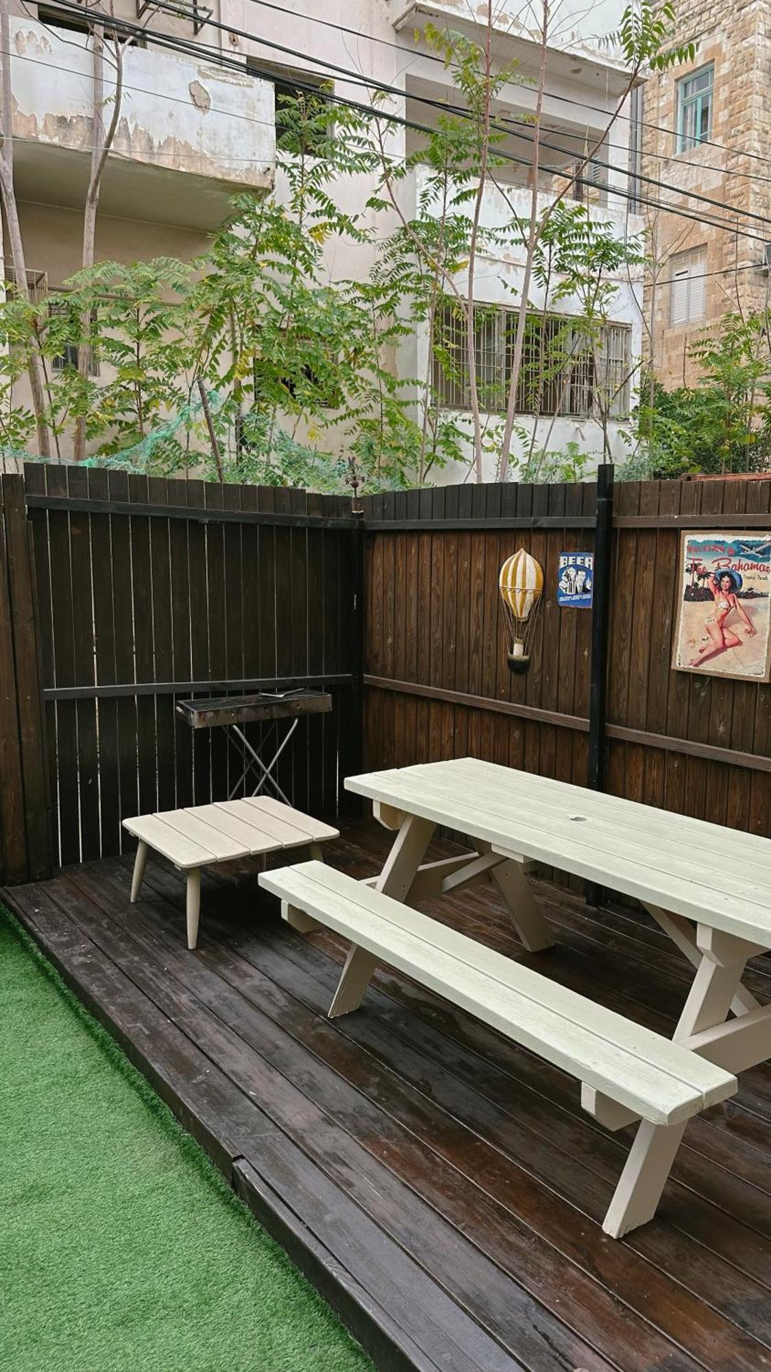 Dream House Art Hostel Garden And Terrace Haifa Eksteriør billede